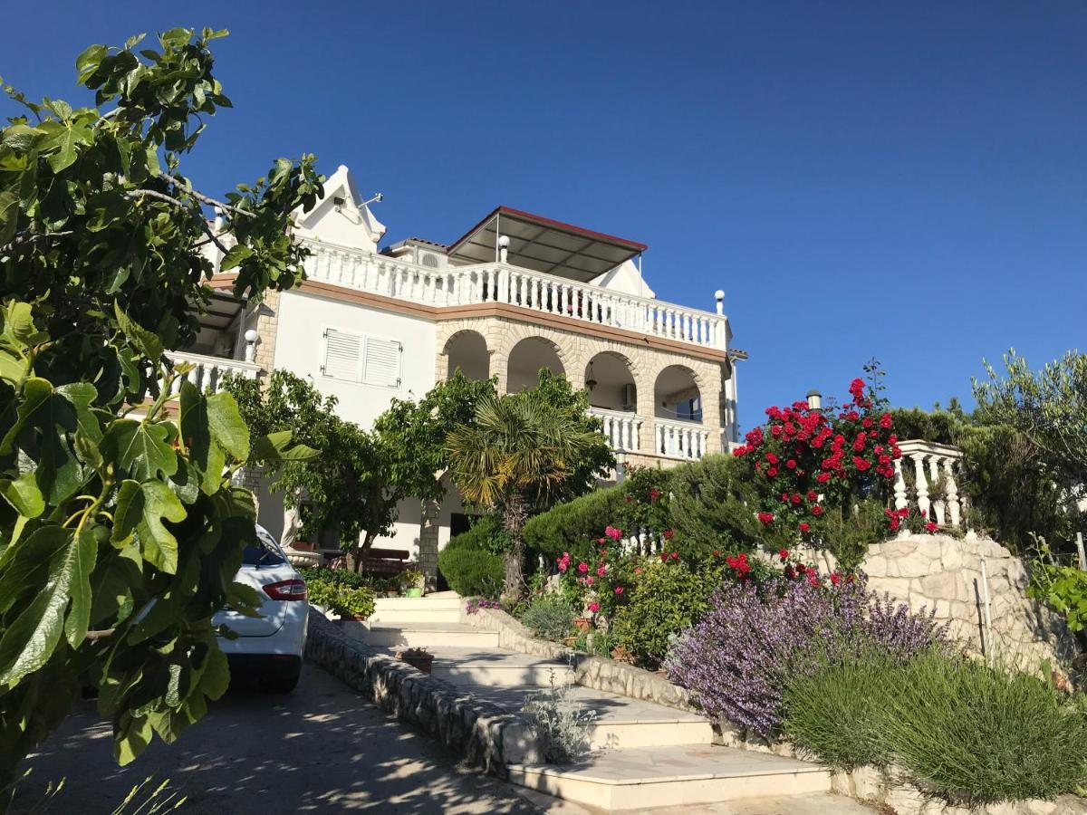 Apartment Santa Marina Primošten Eksteriør billede